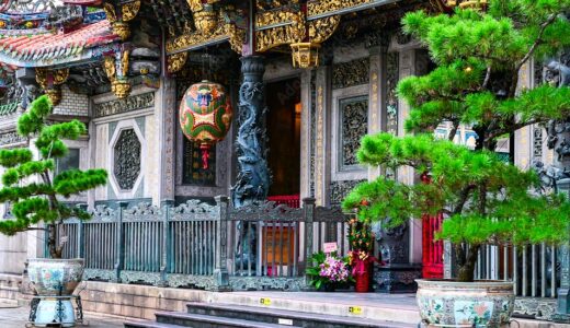 台北市観光のモデルコースで絶対に行きたいスポット龍山寺（りゅうざんじ）