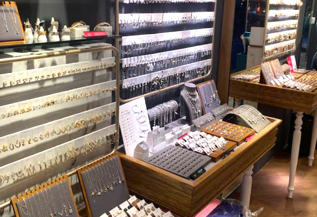 雑貨&アクセサリー店